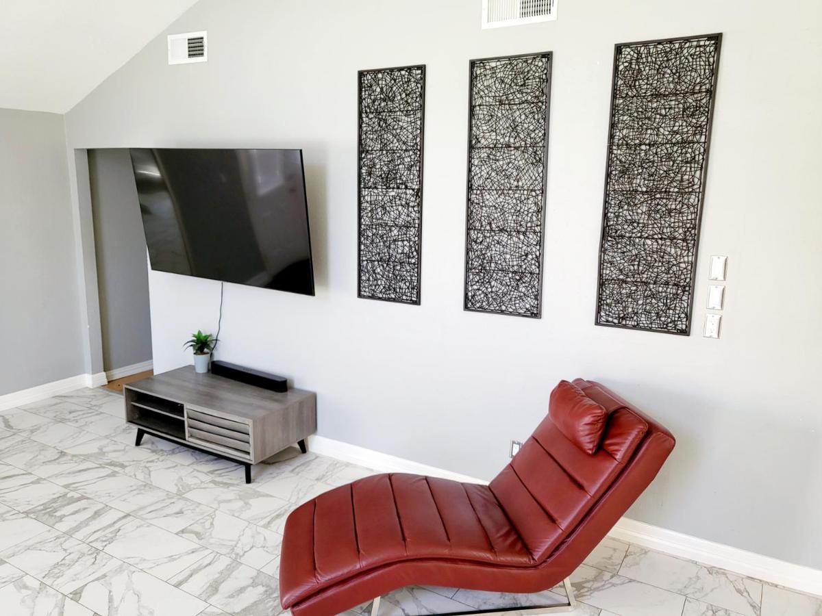 1976houstongem Luminous Pvtpool & Hottub Dt20mins For Lrg Families 6beds 2bath Hébergement de vacances Houston